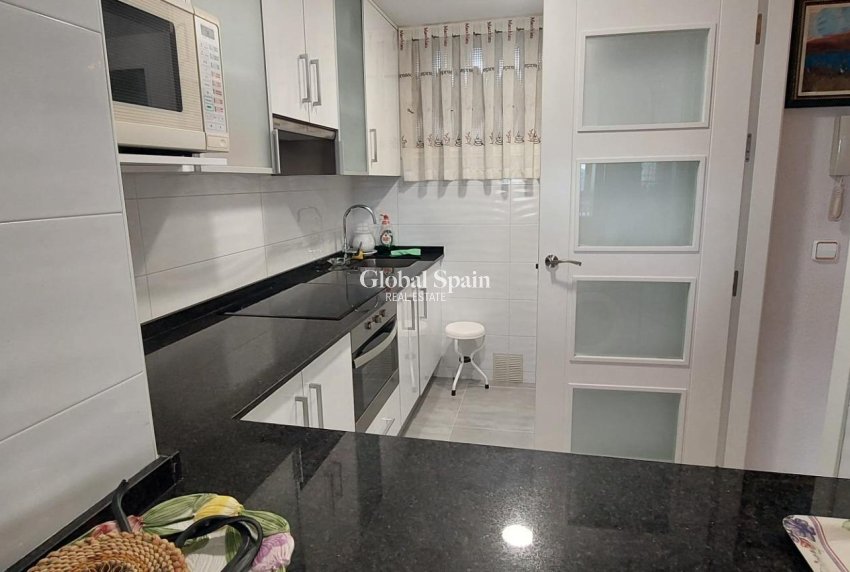 Venta - APARTAMENTO -
BENIDORM - Levante