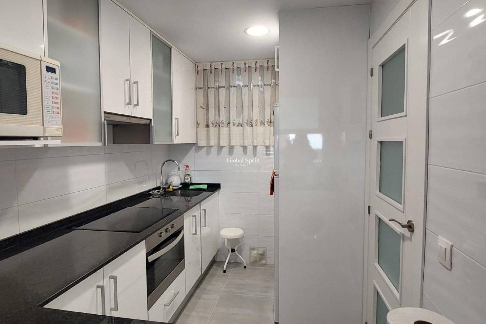 Venta - APARTAMENTO -
BENIDORM - Levante