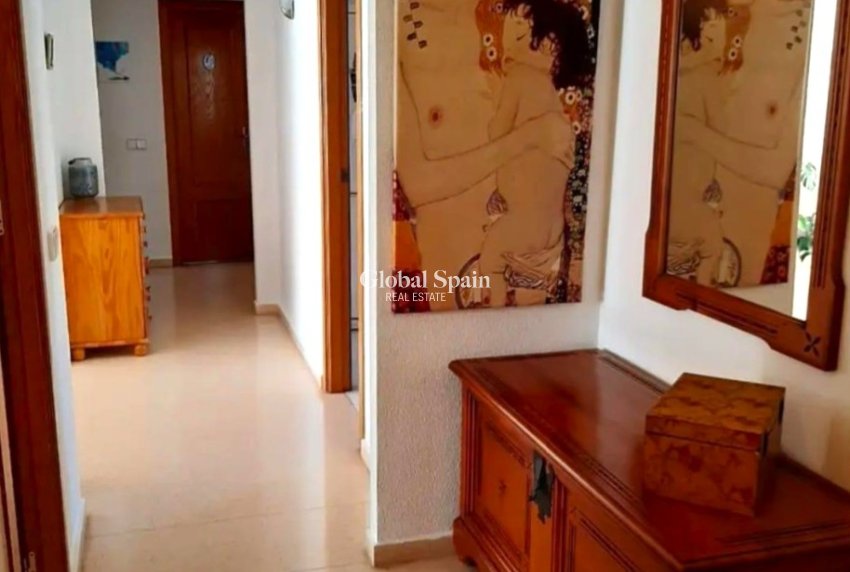 Venta - APARTAMENTO -
BENIDORM - Levante