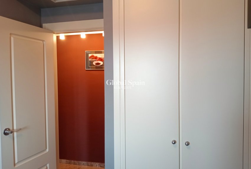 Venta - APARTAMENTO -
BENIDORM - Levante