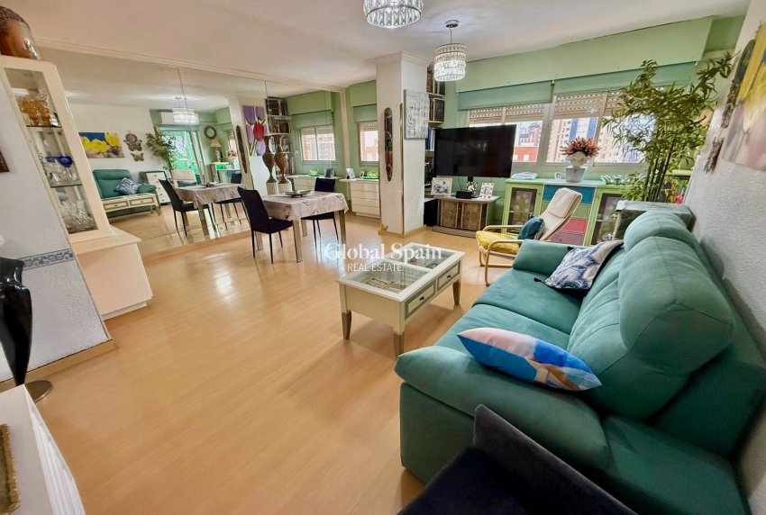 Venta - APARTAMENTO -
BENIDORM - Levante
