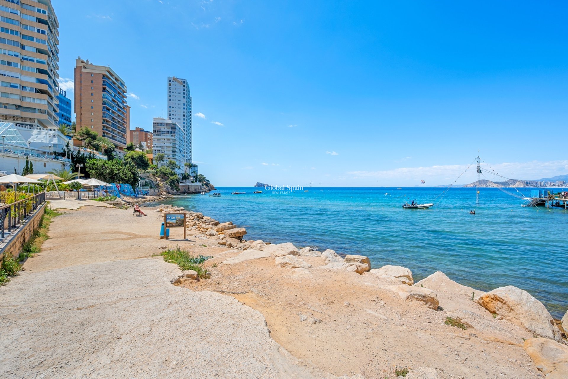 Venta - APARTAMENTO -
Benidorm - Levante