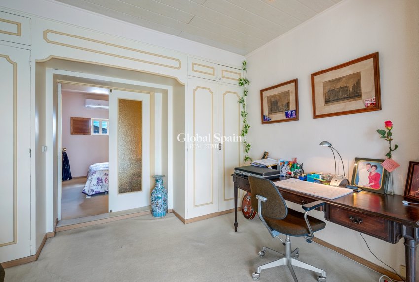 Venta - APARTAMENTO -
Benidorm - Levante