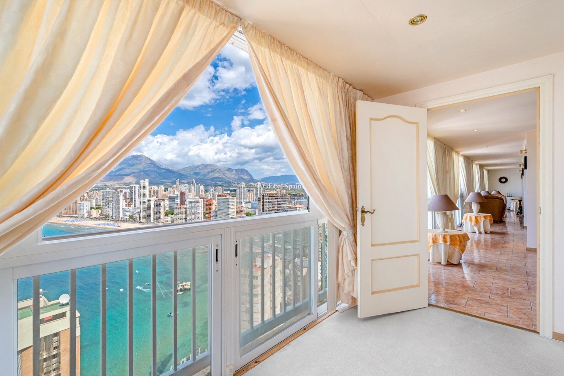 Venta - APARTAMENTO -
Benidorm - Levante