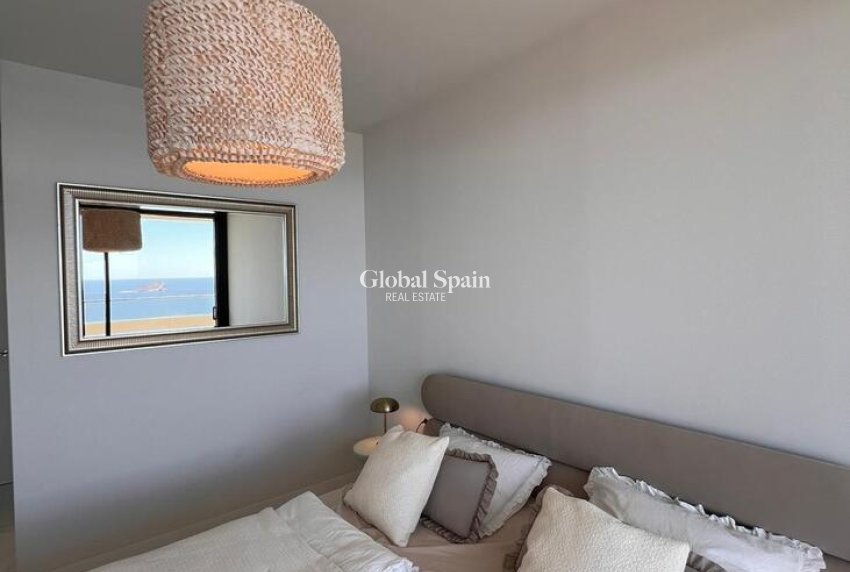 Venta - APARTAMENTO -
BENIDORM - Playa de Poniente