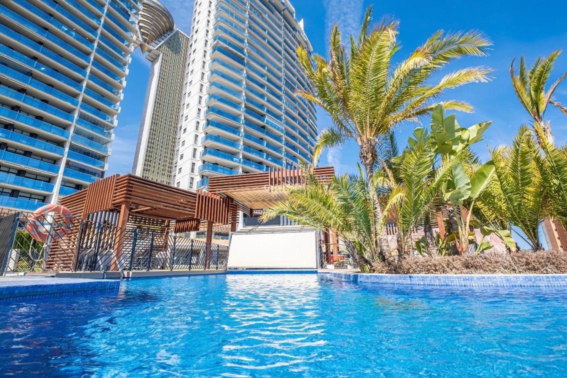 Venta - APARTAMENTO -
BENIDORM - Playa de Poniente