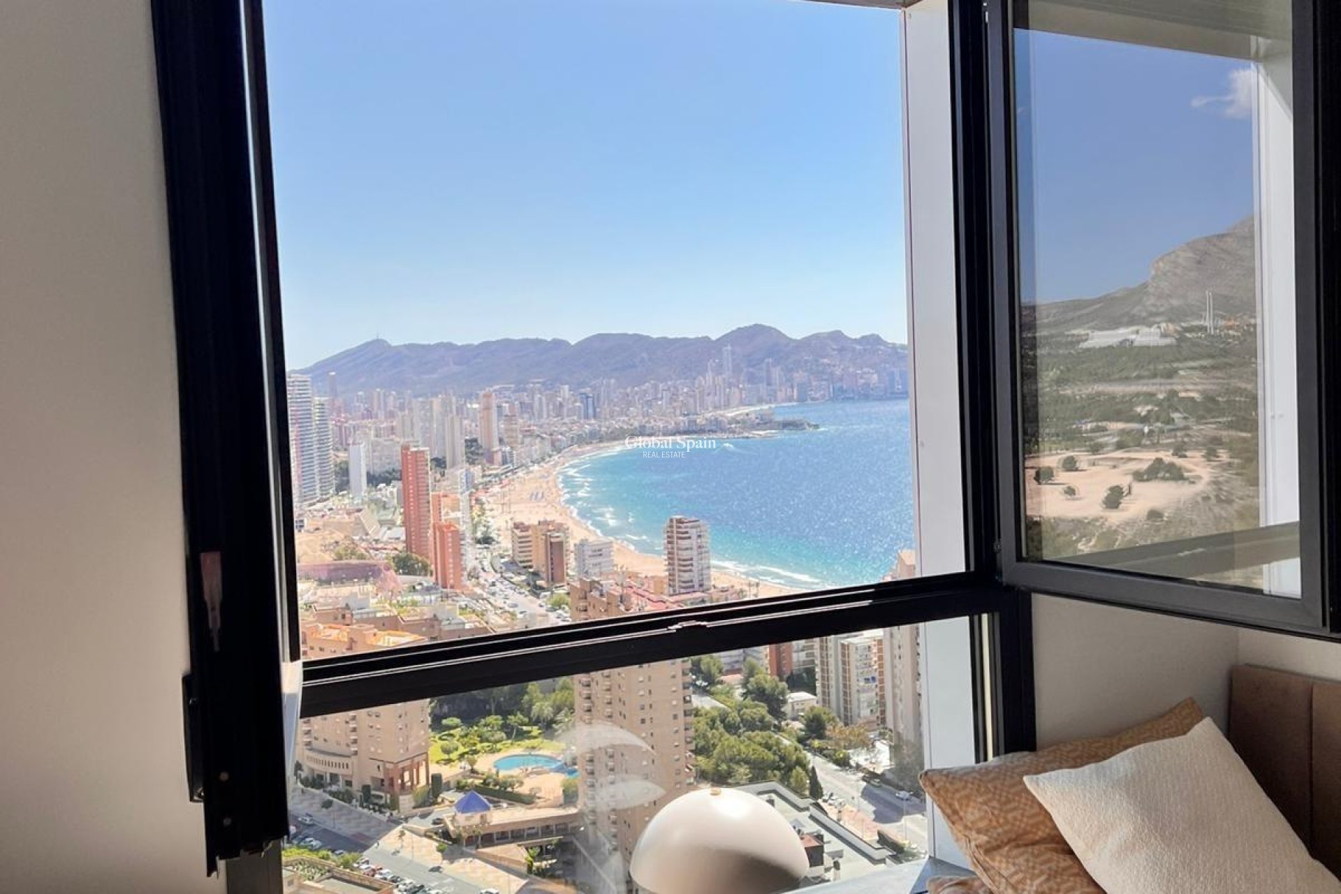 Venta - APARTAMENTO -
BENIDORM - Poniente