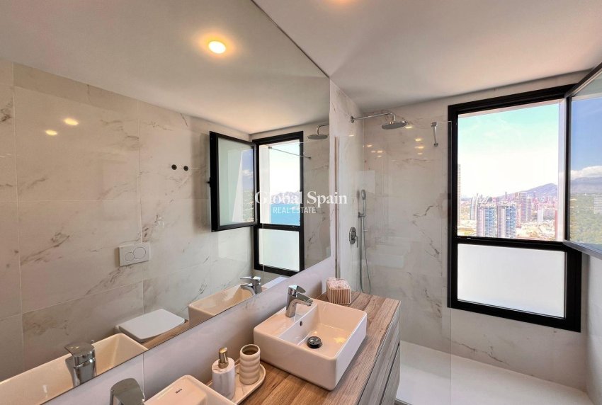 Venta - APARTAMENTO -
BENIDORM - Poniente