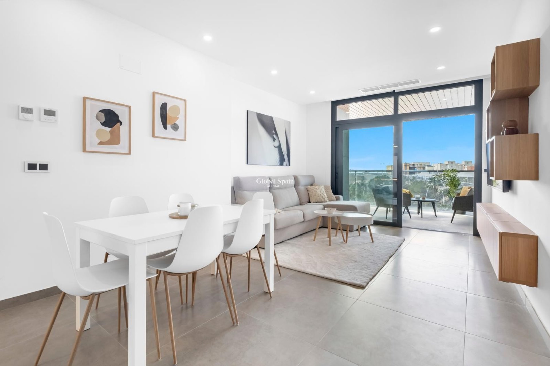 Venta - APARTAMENTO -
BENIDORM - Zona de Poniente