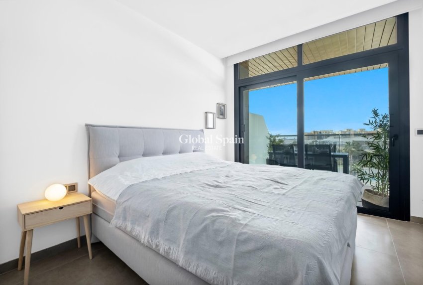 Venta - APARTAMENTO -
BENIDORM - Zona de Poniente