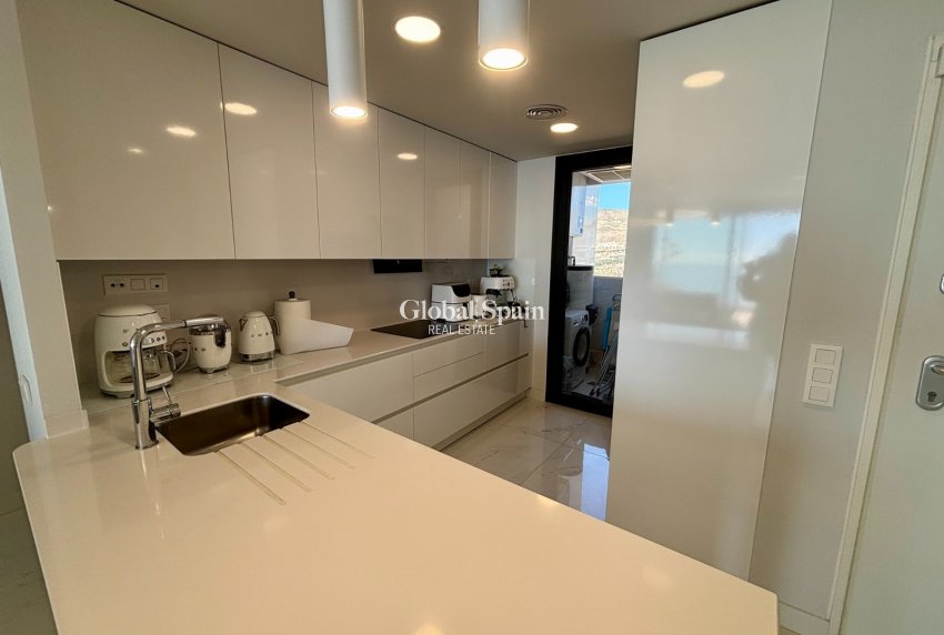 Venta - APARTAMENTO -
BENIDORM - Zona de Poniente