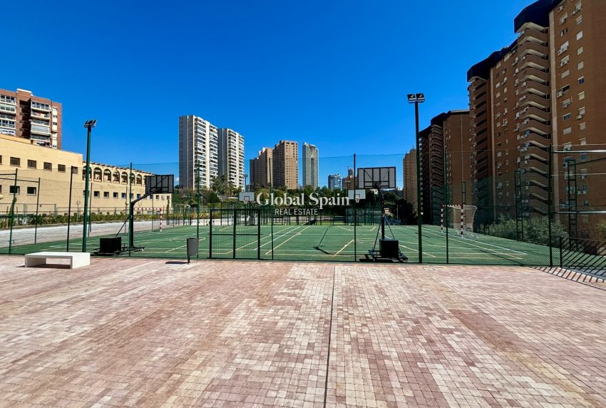 Venta - APARTAMENTO -
BENIDORM - Zona de Poniente