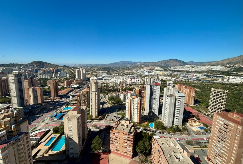 Venta - APARTAMENTO -
BENIDORM - Zona de Poniente
