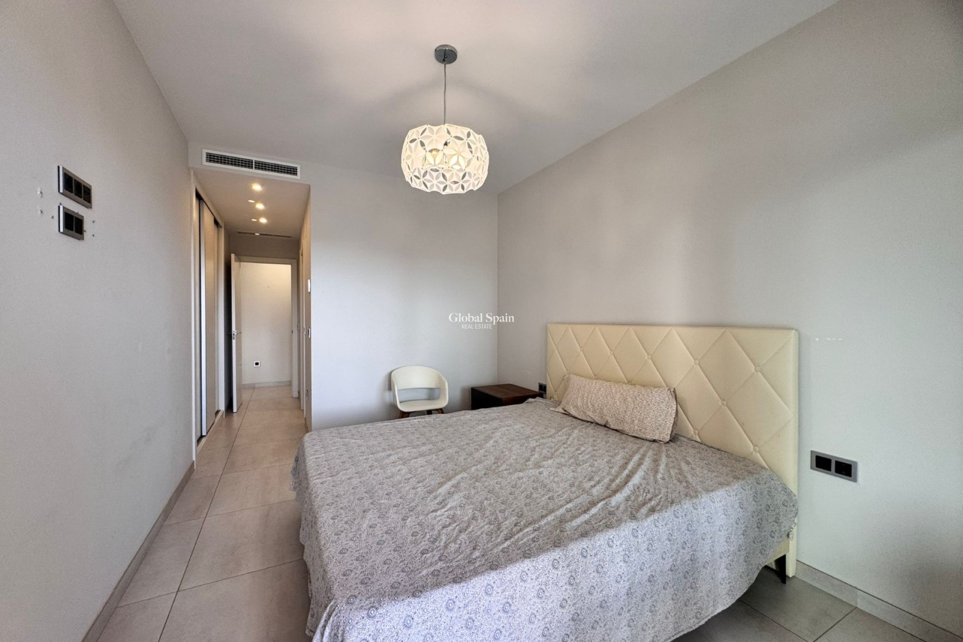 Venta - APARTAMENTO -
BENIDORM - Zona de Poniente