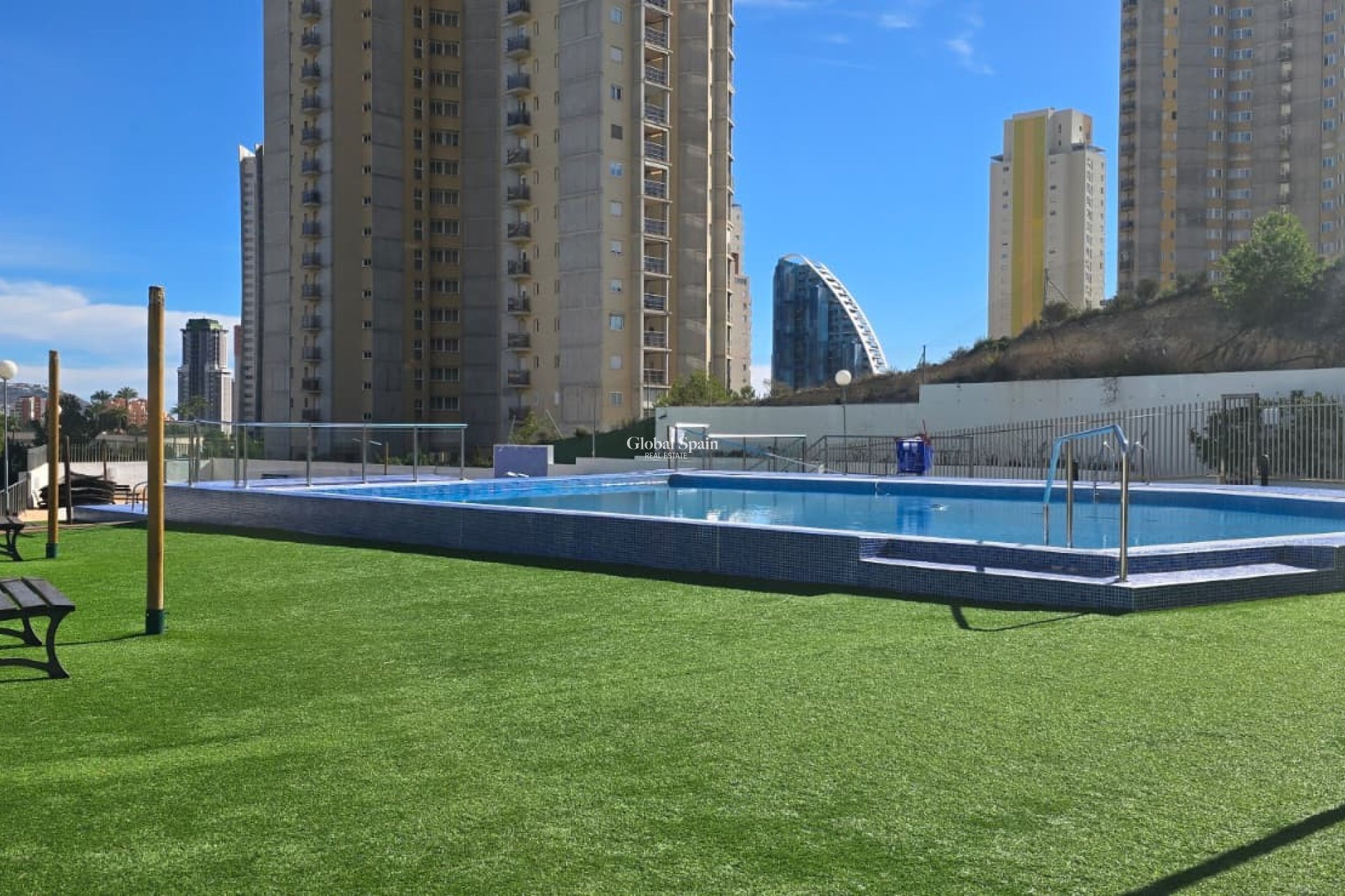 Venta - APARTAMENTO -
BENIDORM - Zona de Poniente