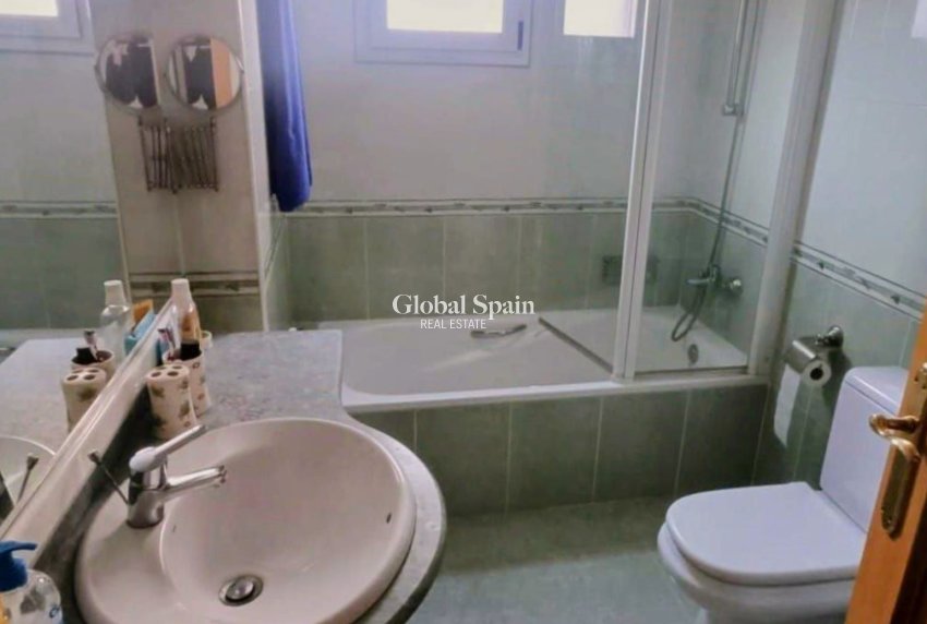 Venta - APARTAMENTO -
BENIDORM - Zona de Poniente