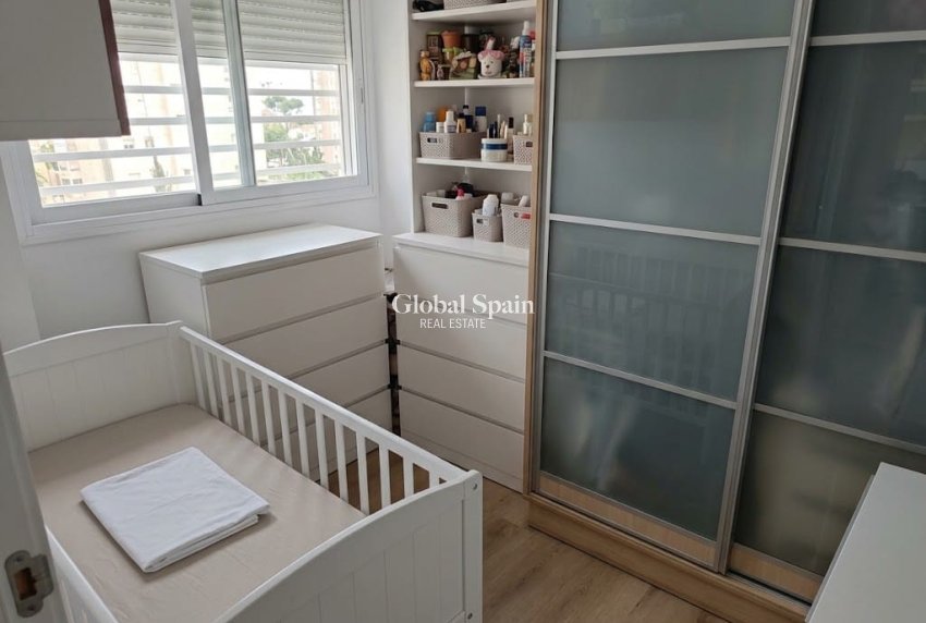 Venta - APARTAMENTO -
BENIDORM - Zona de Poniente