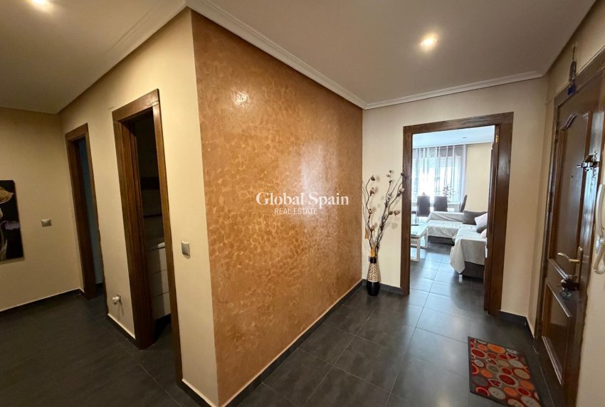 Venta - APARTAMENTO -
BENIEL - Centro