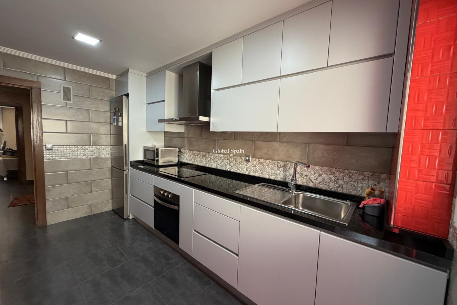 Venta - APARTAMENTO -
BENIEL - Centro