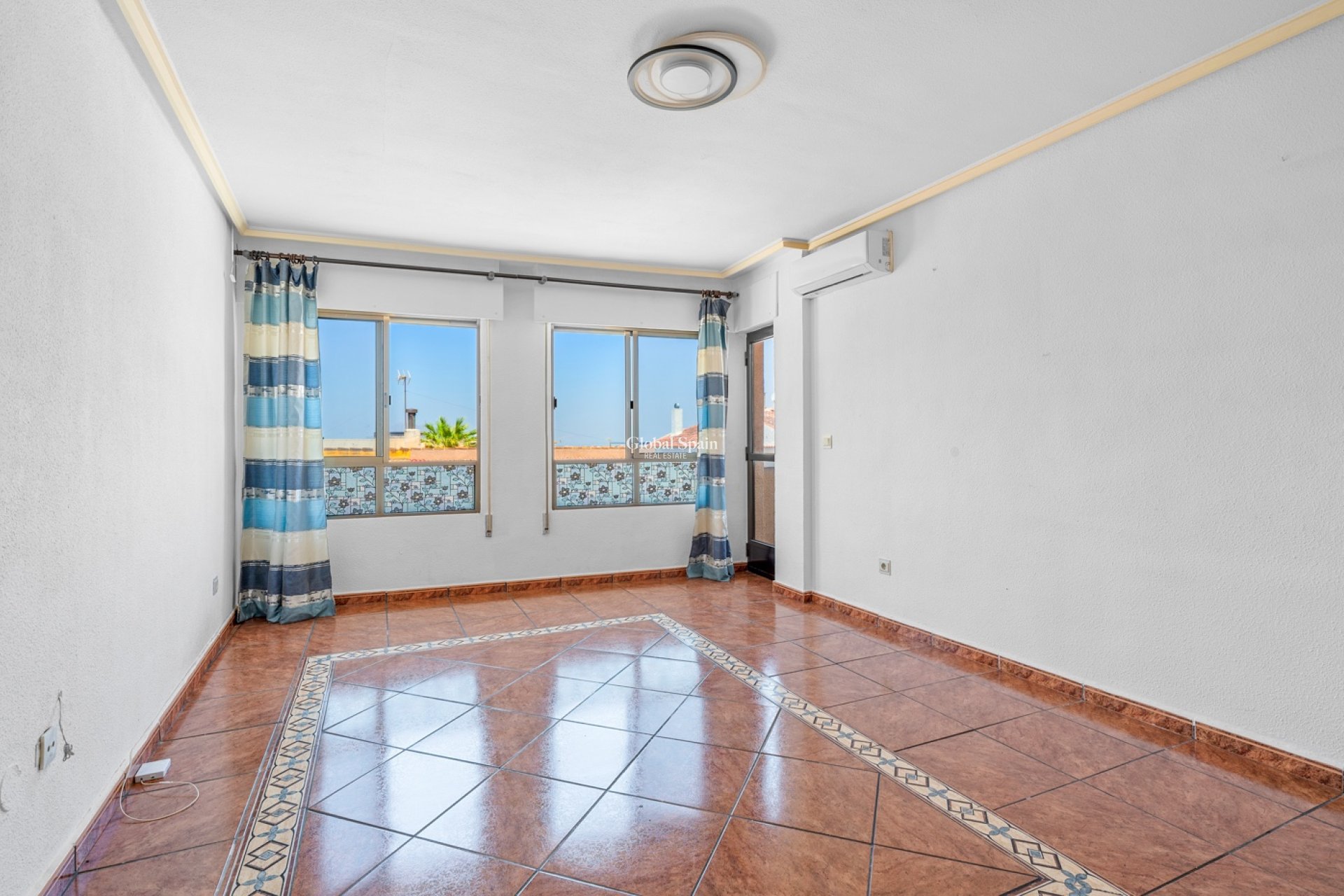 Venta - APARTAMENTO -
BENIJÓFAR - Costa Blanca South