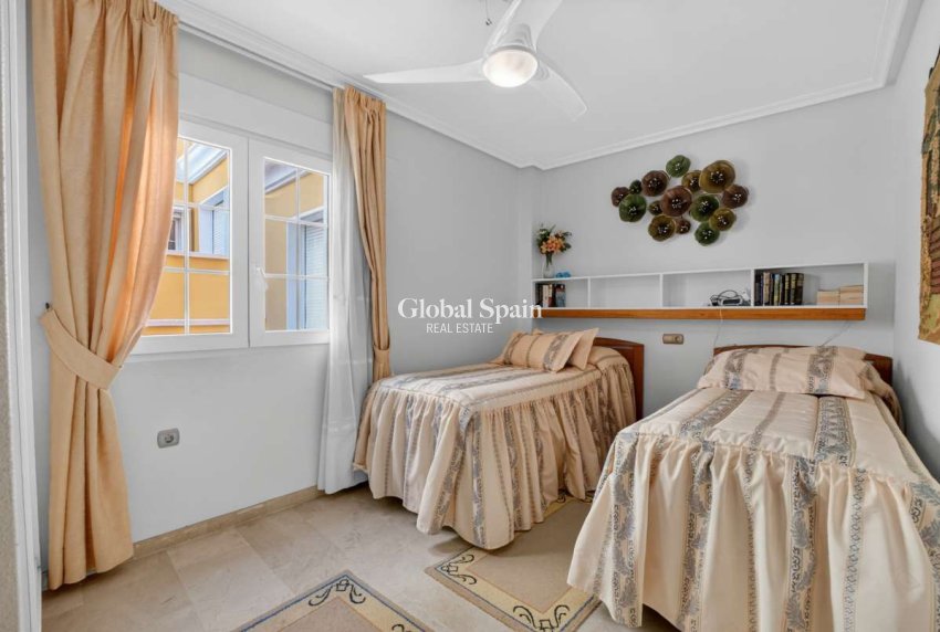 Venta - APARTAMENTO -
CABO ROIG - Costa Blanca