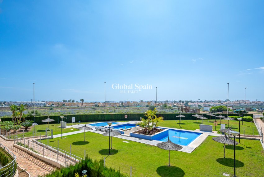 Venta - APARTAMENTO -
CABO ROIG - Costa Blanca