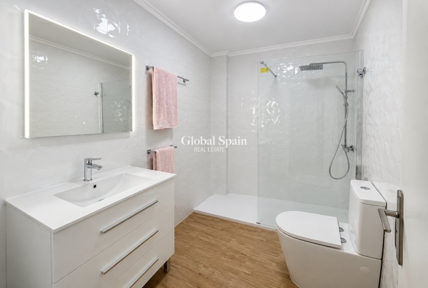 Venta - APARTAMENTO -
CABO ROIG - Costa Blanca