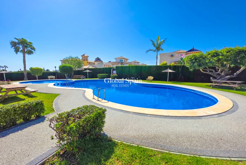Venta - APARTAMENTO -
CABO ROIG - Costa Blanca