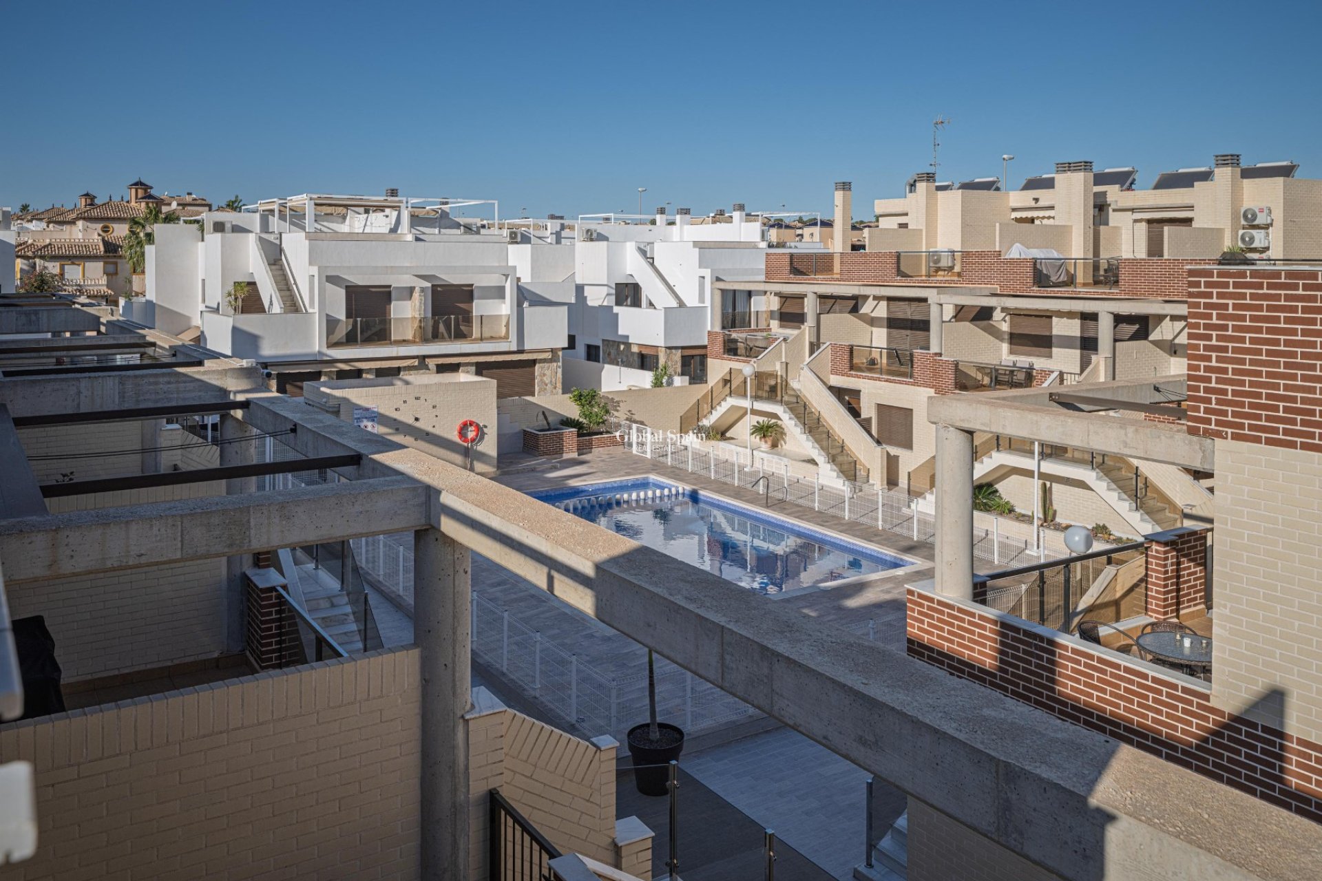 Venta - APARTAMENTO -
CABO ROIG