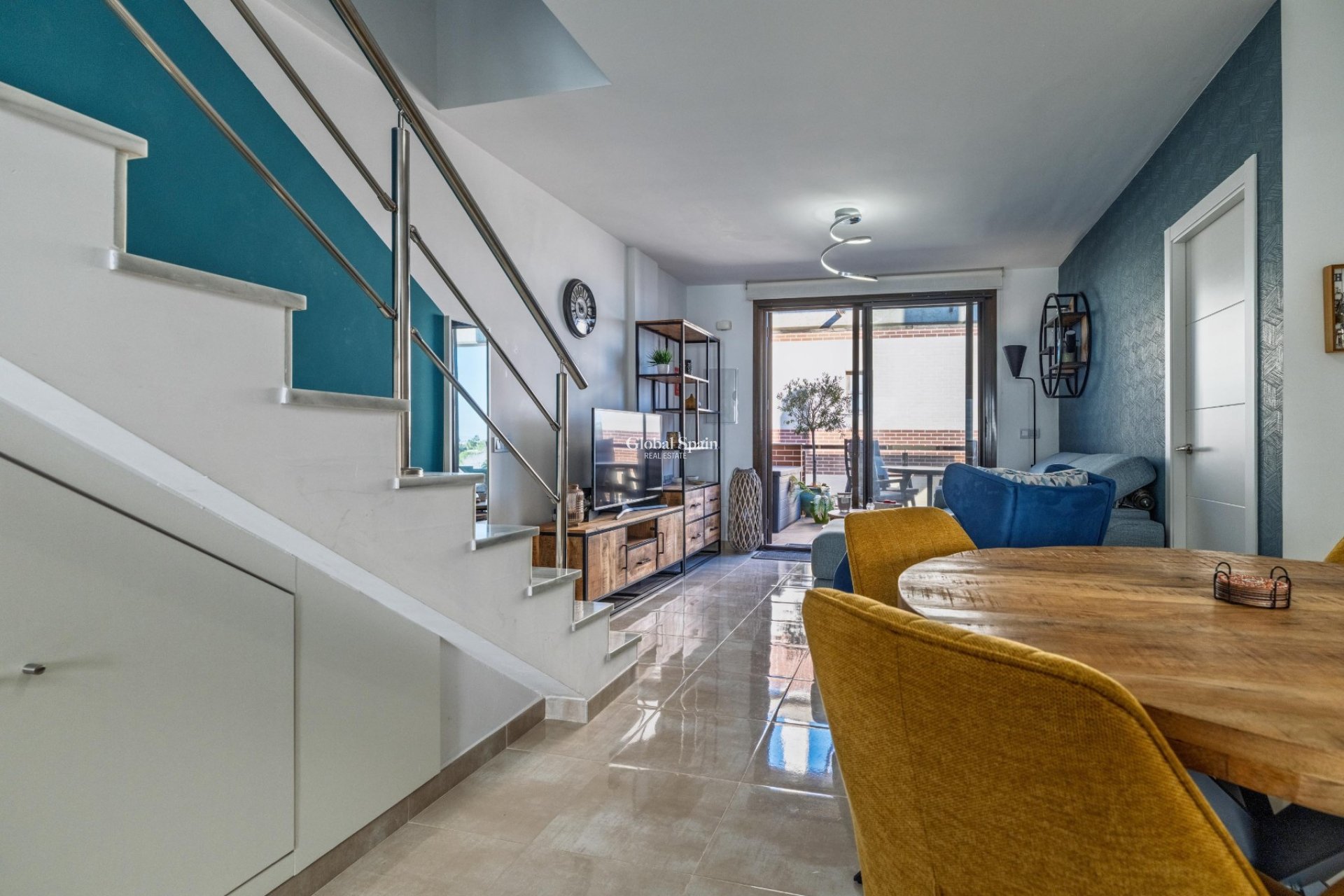 Venta - APARTAMENTO -
CABO ROIG