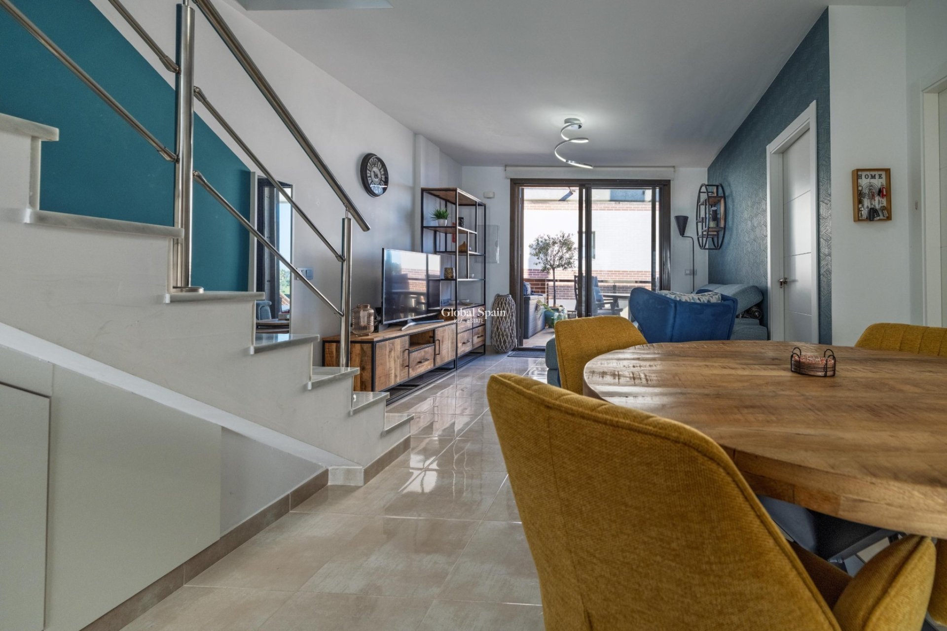 Venta - APARTAMENTO -
CABO ROIG