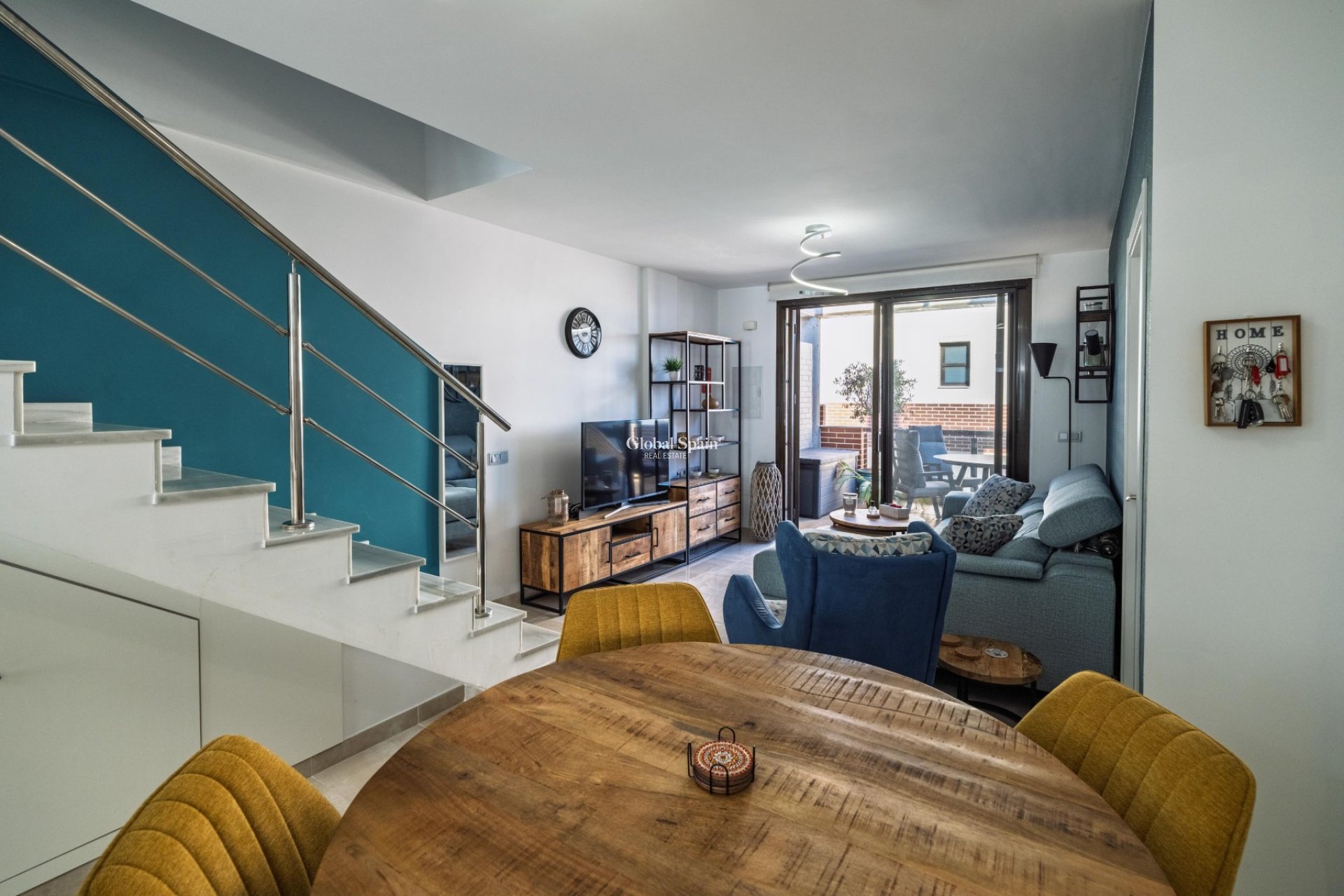 Venta - APARTAMENTO -
CABO ROIG