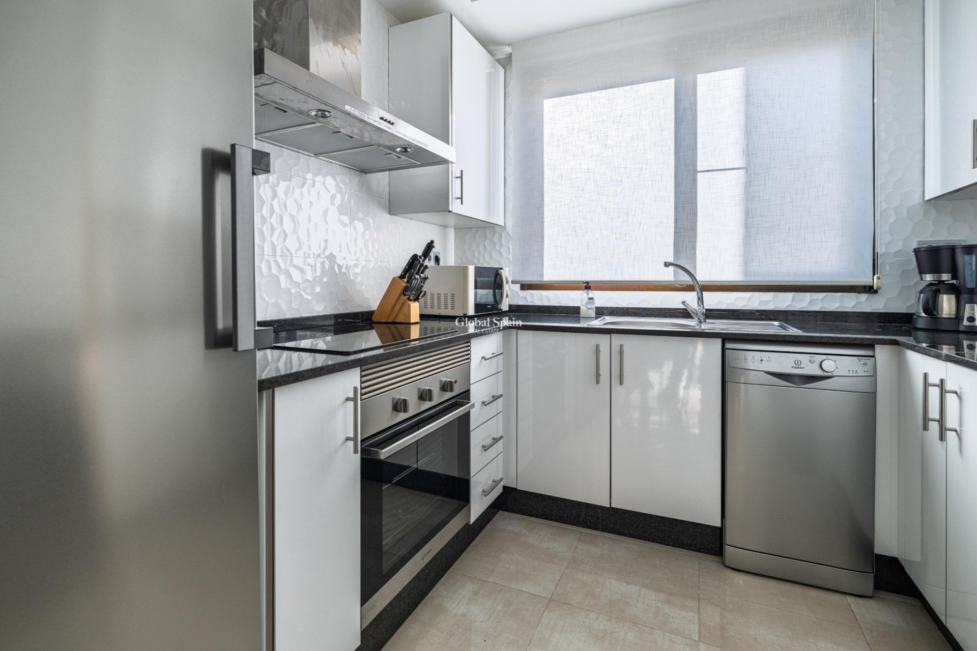 Venta - APARTAMENTO -
CABO ROIG