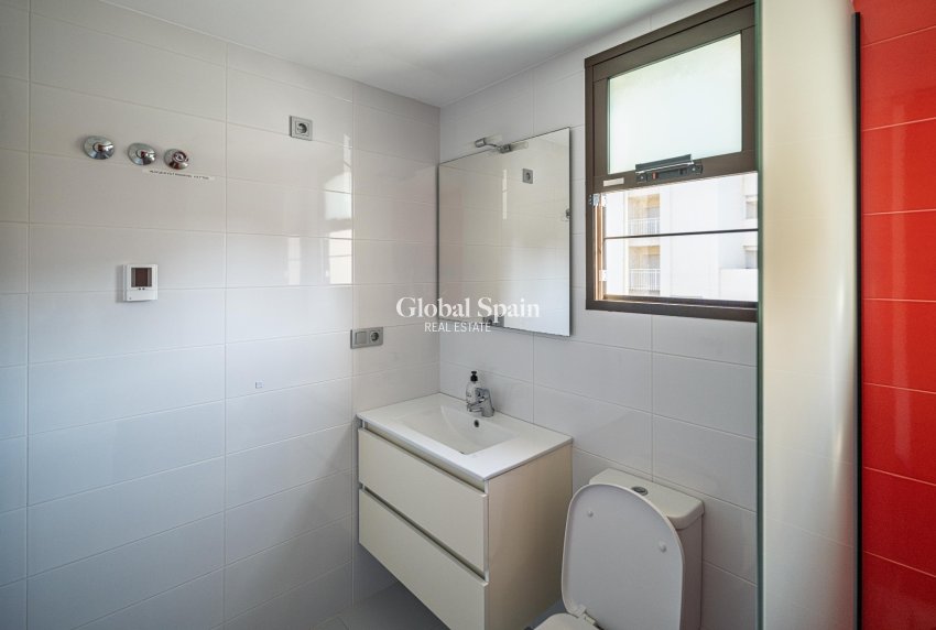 Venta - APARTAMENTO -
CABO ROIG