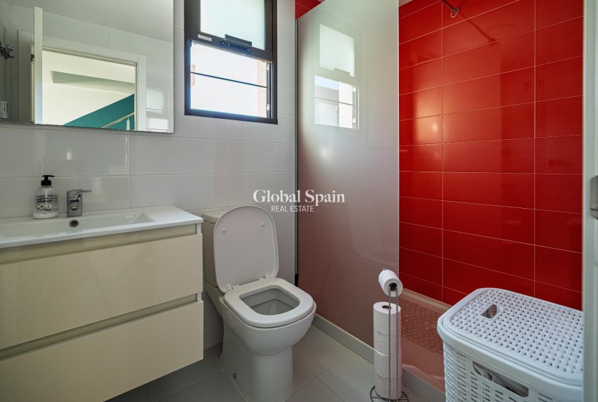 Venta - APARTAMENTO -
CABO ROIG