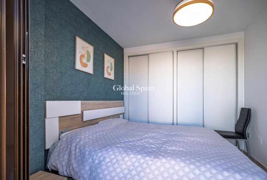 Venta - APARTAMENTO -
CABO ROIG