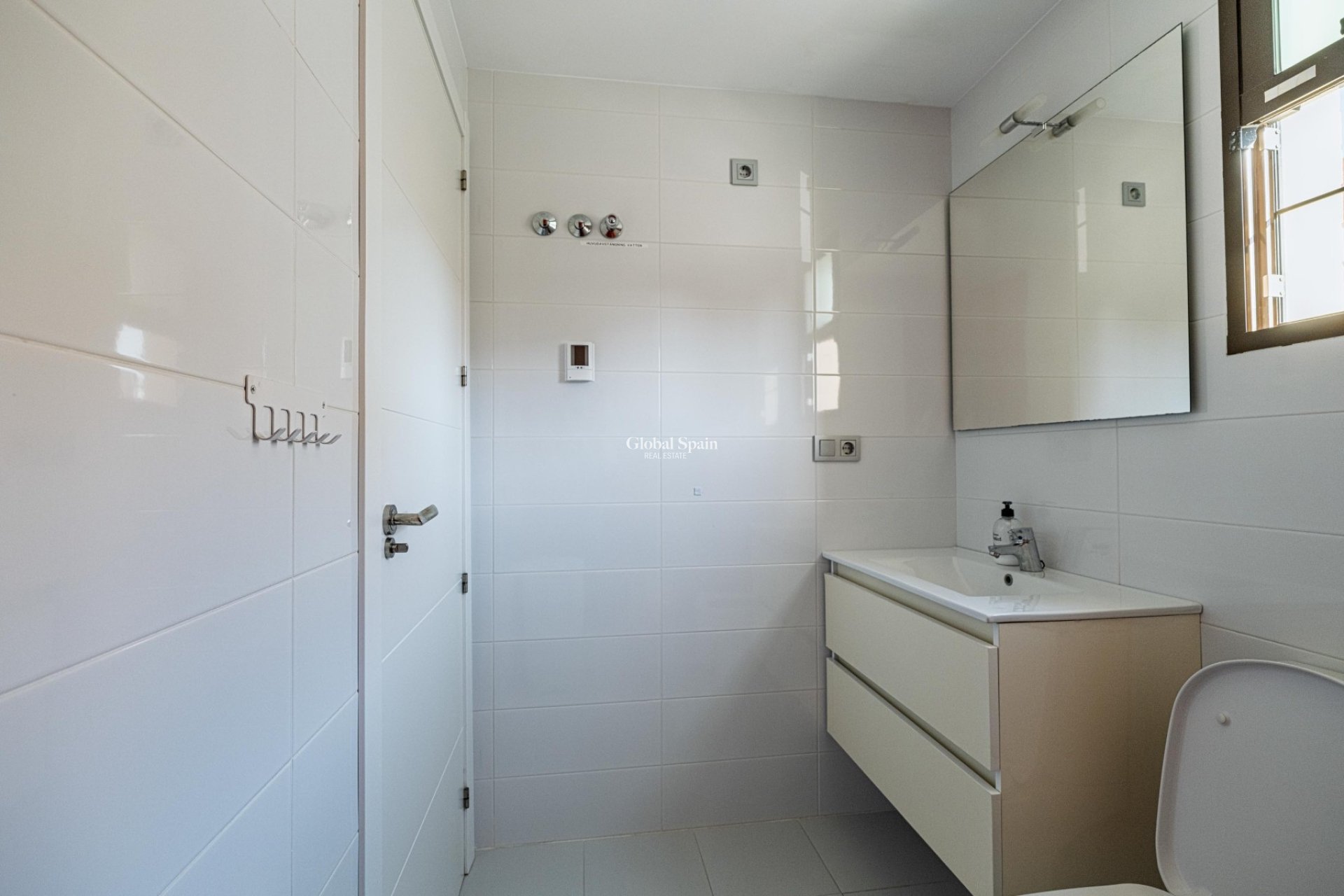 Venta - APARTAMENTO -
CABO ROIG