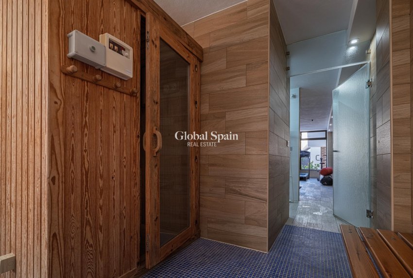 Venta - APARTAMENTO -
CABO ROIG