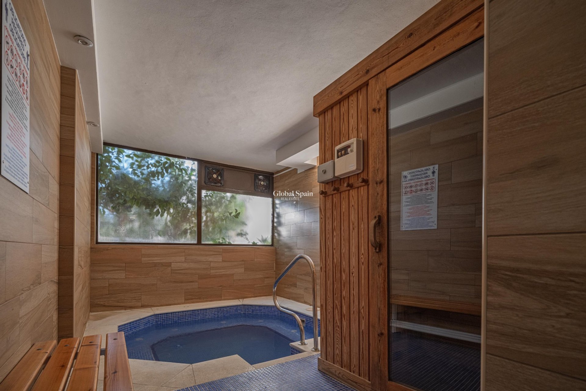 Venta - APARTAMENTO -
CABO ROIG