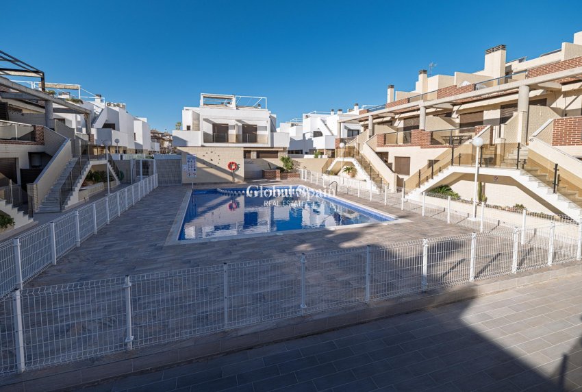 Venta - APARTAMENTO -
CABO ROIG