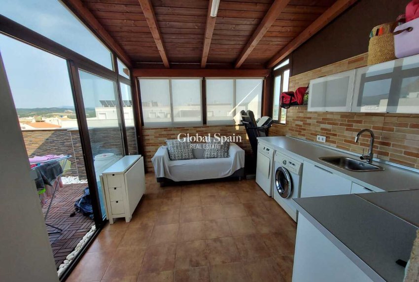 Venta - APARTAMENTO -
CALASPARRA - Inland