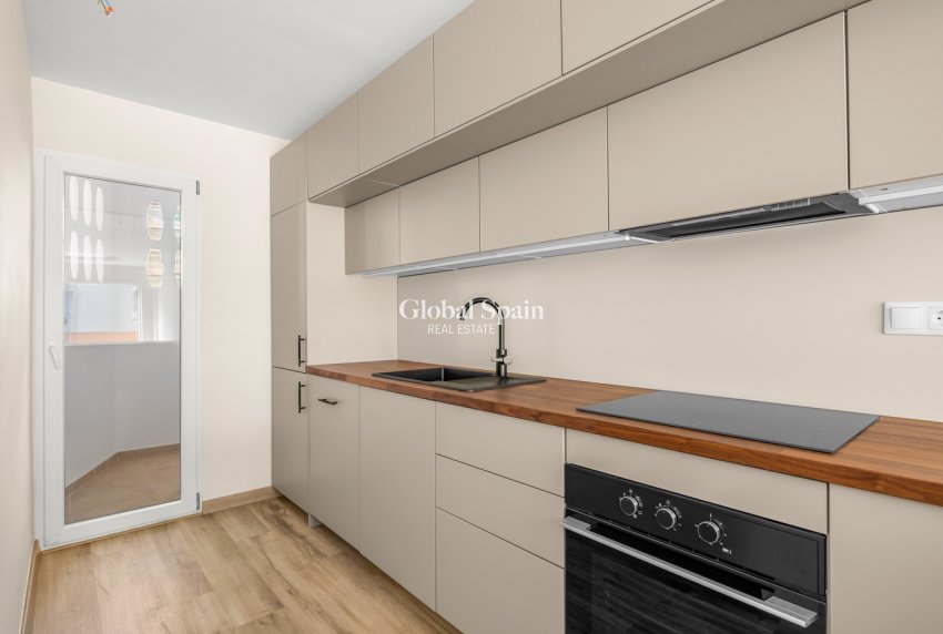 Venta - APARTAMENTO -
CALPE - Centro