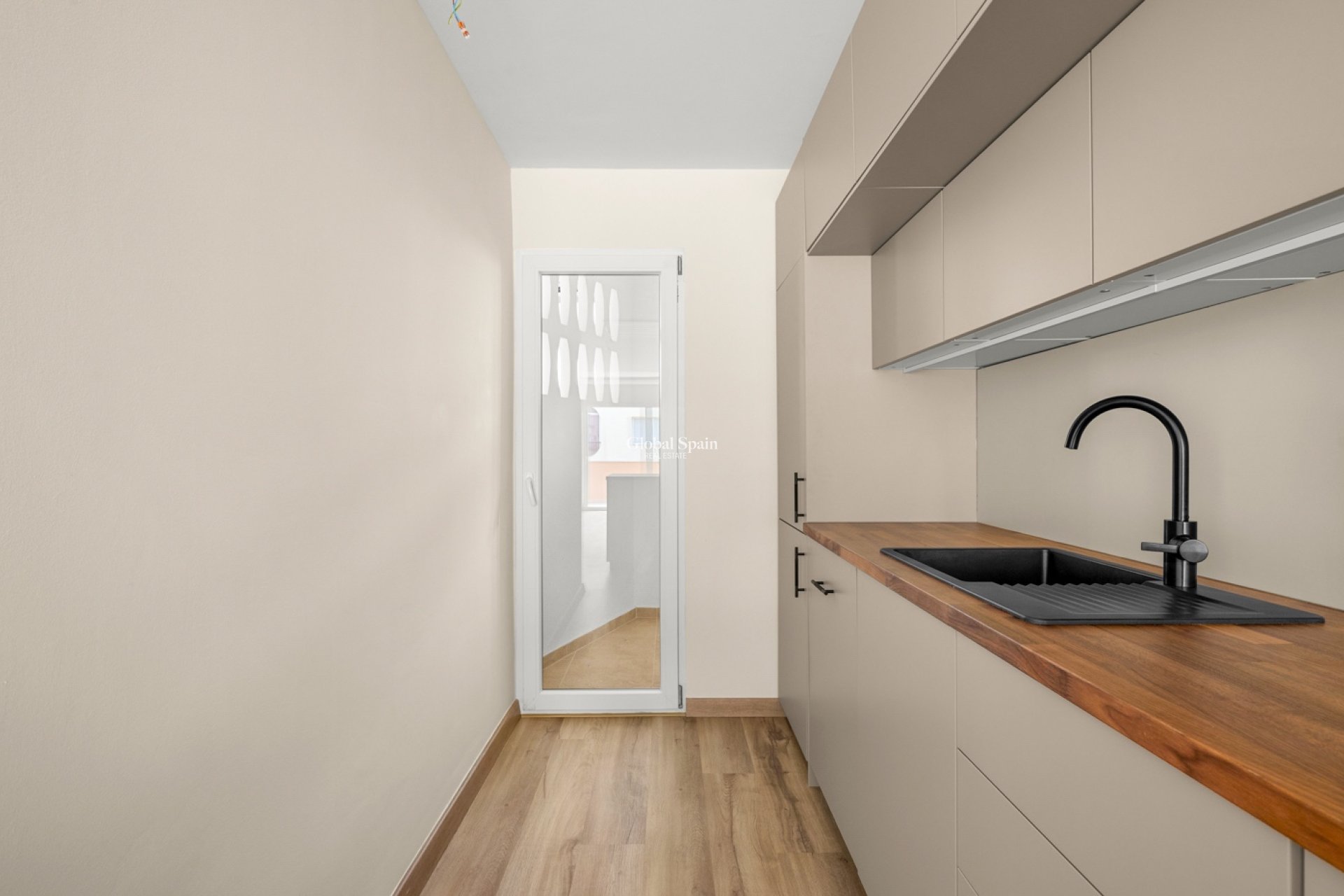 Venta - APARTAMENTO -
CALPE - Centro