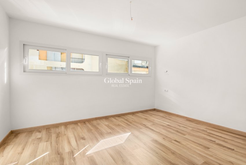 Venta - APARTAMENTO -
CALPE - Centro