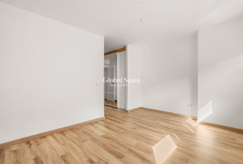 Venta - APARTAMENTO -
CALPE - Centro
