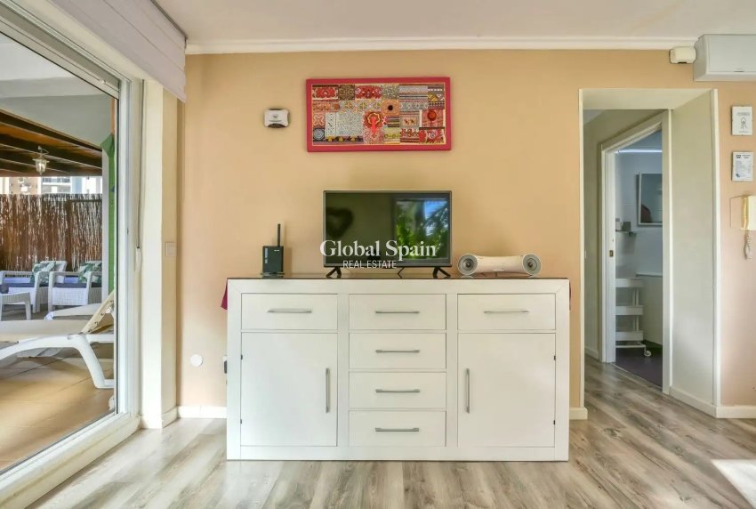 Venta - APARTAMENTO -
CALPE - Zona Levante - Playa Fossa