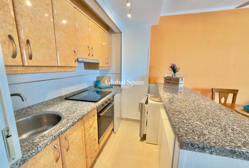 Venta - APARTAMENTO -
CALPE - Zona Levante - Playa Fossa