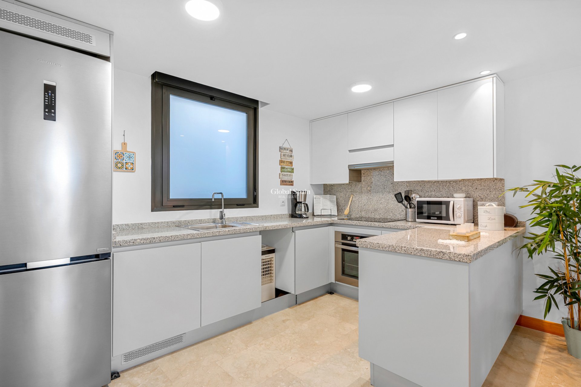 Venta - APARTAMENTO -
CAMPOAMOR - Costa Blanca