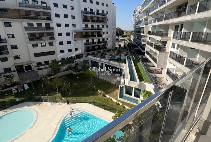 Venta - APARTAMENTO -
CAMPOAMOR - Costa Blanca
