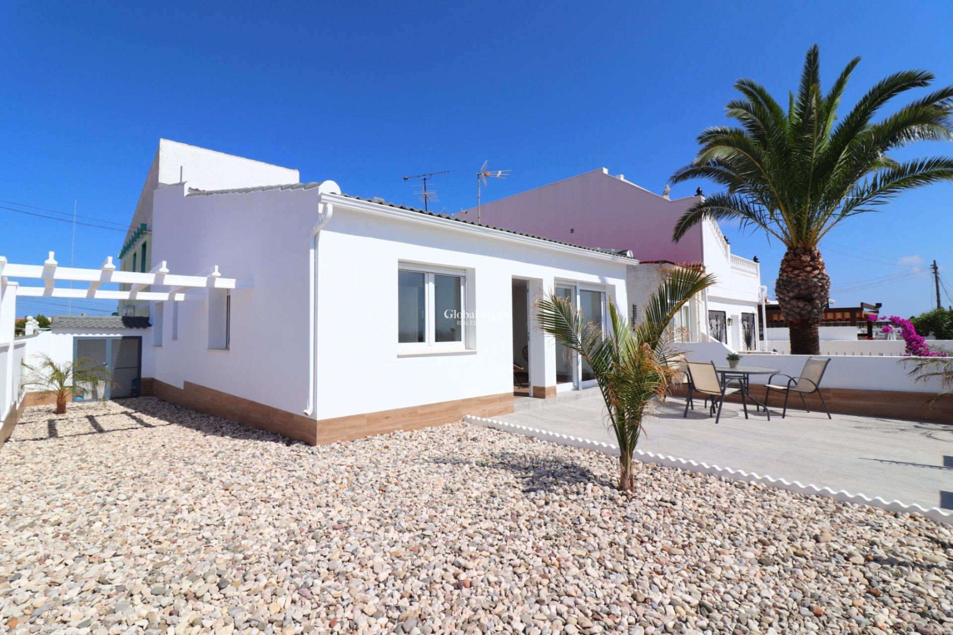 Venta - APARTAMENTO -
Ciudad Quesada - Altos de Quesada